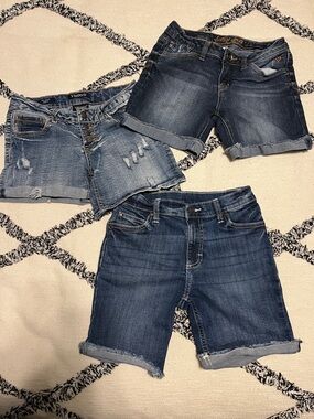 Girls size 12 Jean shorts Justice Vigoss Wrangler